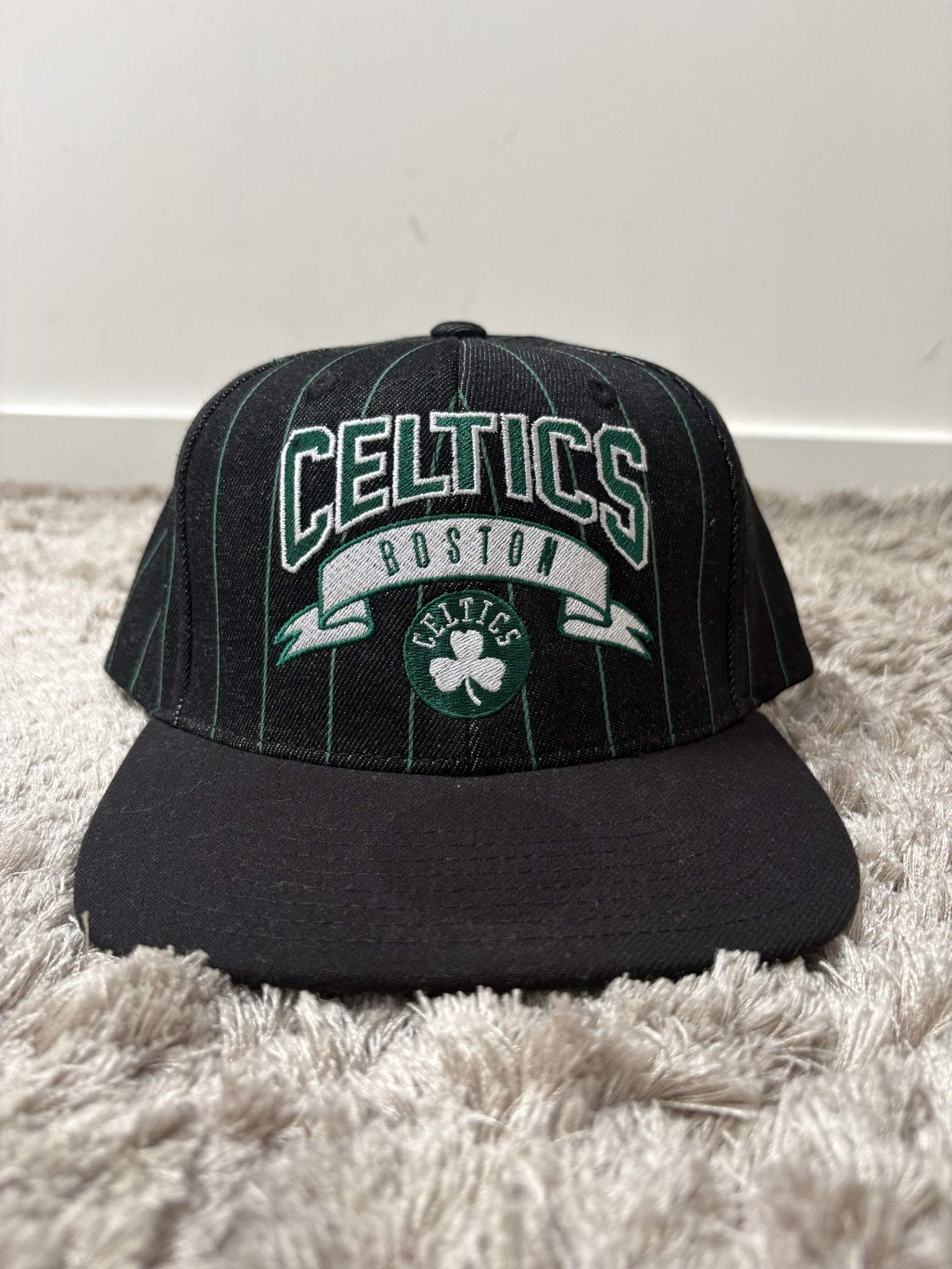 Mitchell & Ness SnapBack Hat - Boston Celtics HS2320937